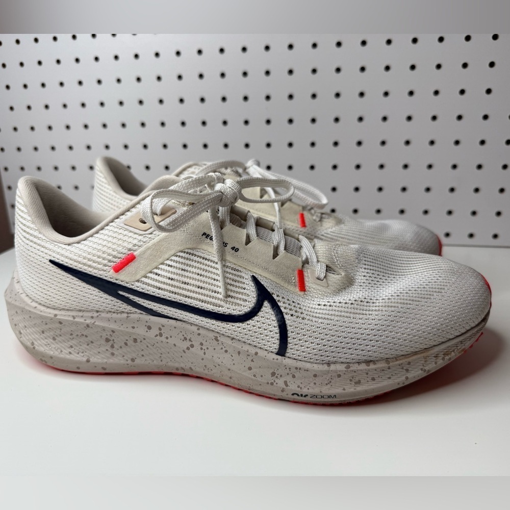 Nike Air Zoom Pegasus 40 White Obsidian Men's Size 12 Activewear Workout Running